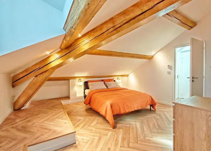 Le Quai Nimois Climatise Au Pied De La Gare